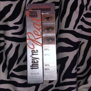 They’re real tinted eyelash primer